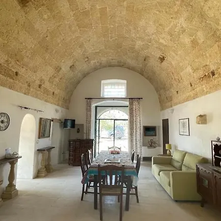 Donnamaria Apartment